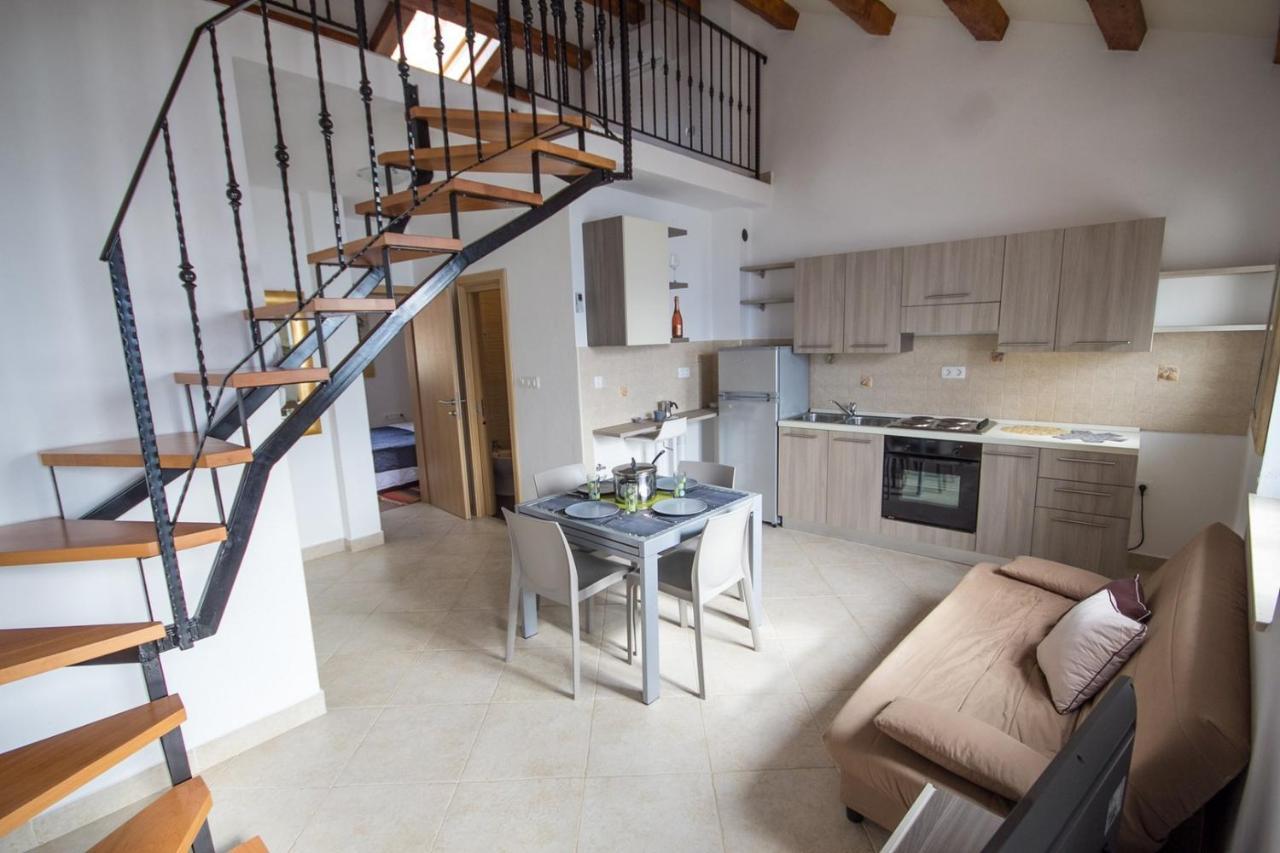Apartments Umag Center, Seafront With Terrace In Umag Exteriér fotografie